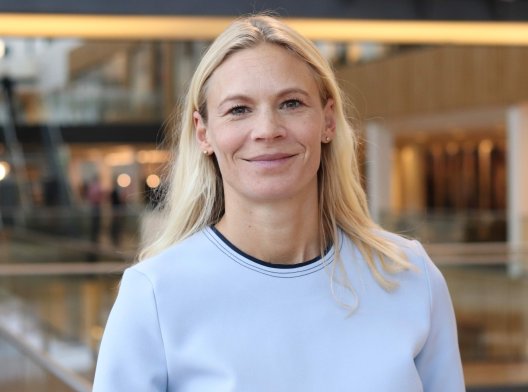 Portrettfoto: Karin Greve-Isdahl, konserndirektør for kommunikasjon, bærekraft og næringspolitikk i Storebrand
