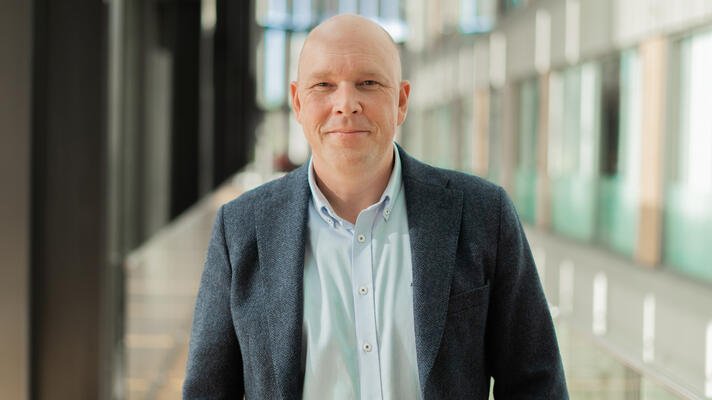 Lasse Rudi, leder for pensjon SMB i Storebrand, avbildet i Storebrands lokaler på Lysaker i Oslo.