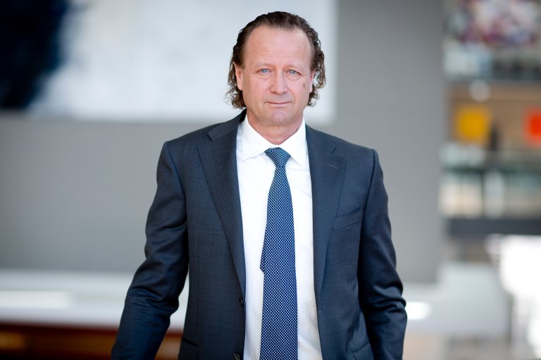 JES_25_2000px