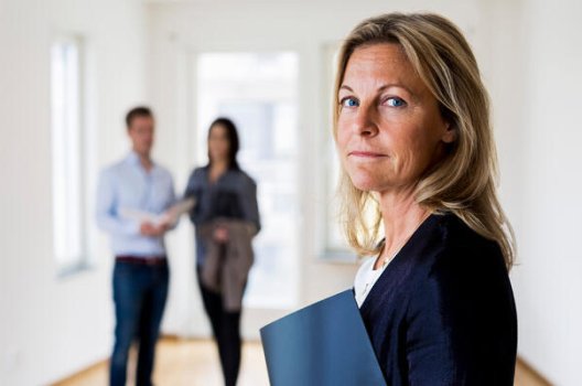 boligkjøp-megler-dame boligkjøp-megler-dame