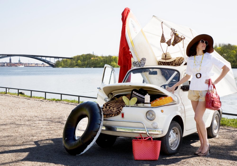 Illustrasjonsfoto: jente klar for strandtur