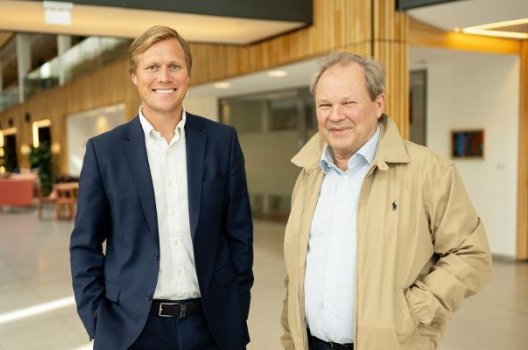 Portrett av Helge Mathisen og Svein Olav i Storebrands lokaler på Lysaker Portrett av Helge Mathisen og Svein Olav i Storebrands lokaler på Lysaker