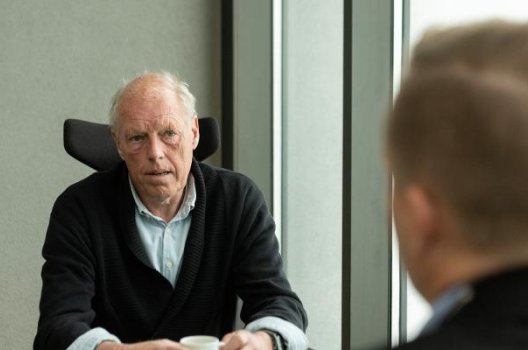 Harald Olsen i prat med rådgiver Eigil Engen Harald Olsen i prat med rådgiver Eigil Engen